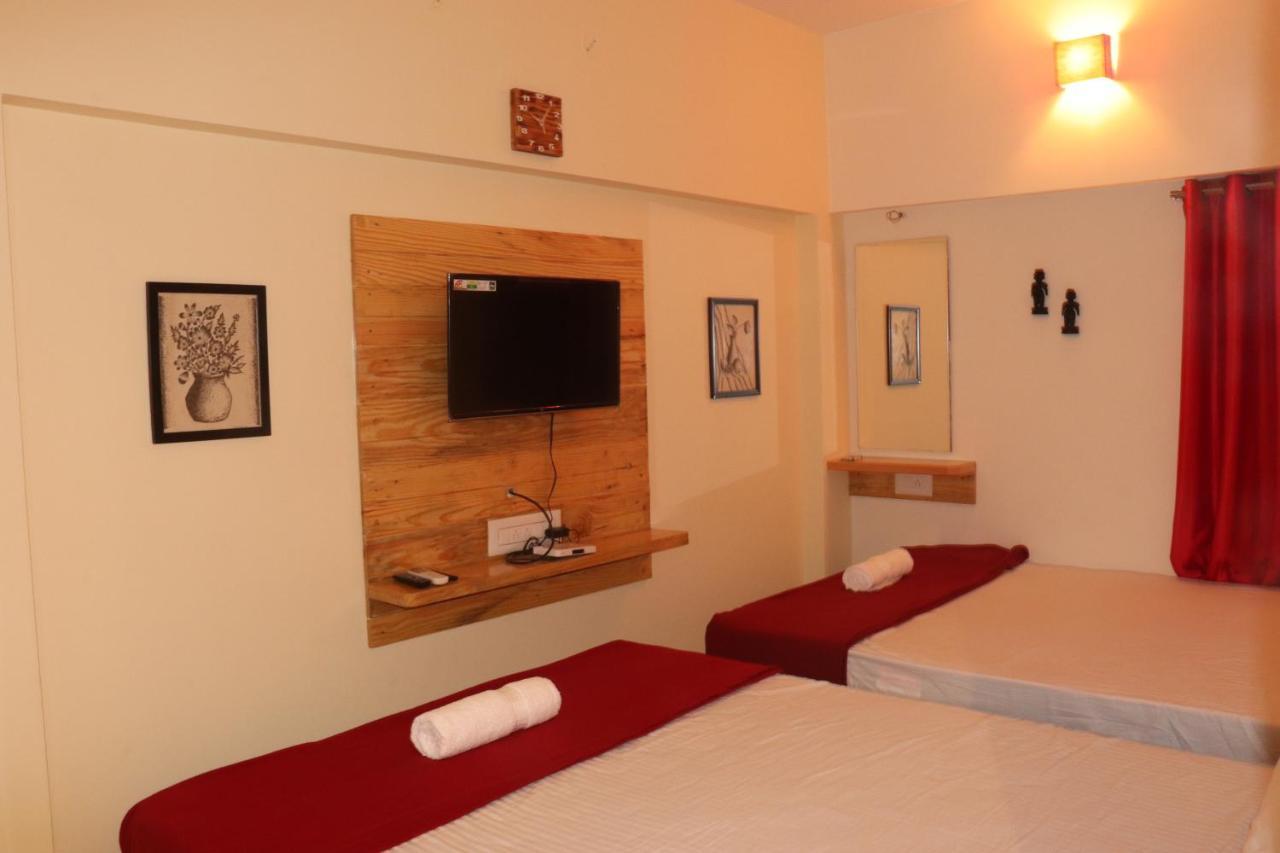 Grand Suites Srirangam Tiruchirappalli Exterior photo